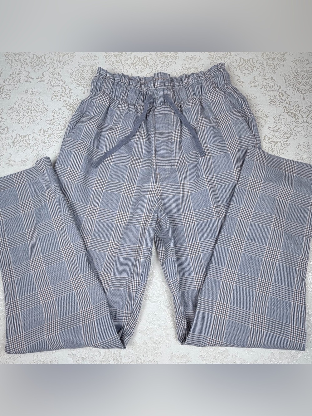 Abercrombie & Fitch Gray Plaid Comfy Pants, Elastic, Small